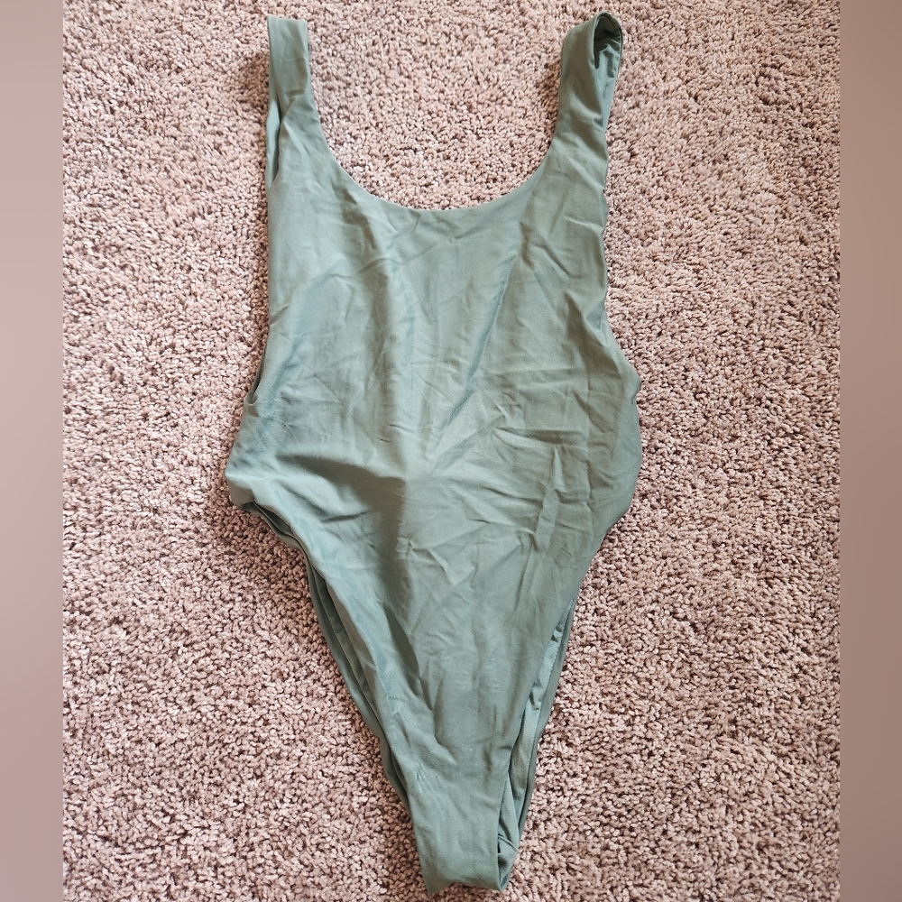 Aerie Small green one piece with low back and sides